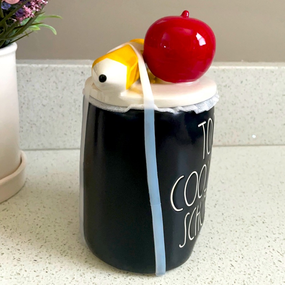 ❗️RAE DUNN TOO COOL FOR SCHOOL APPLE PENCIL MUG TEACHER STUDENT GIFT - Picture 4 of 5